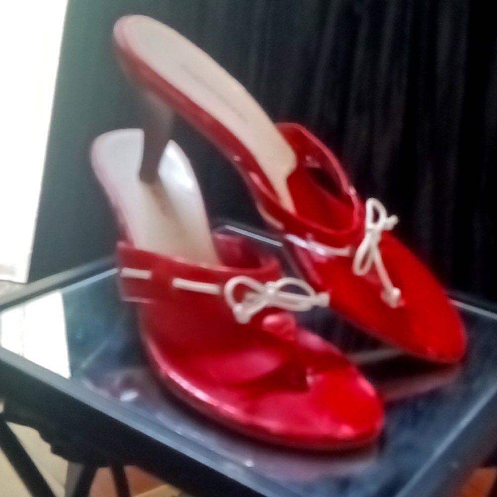 Red Naturalizer heeled Sandals